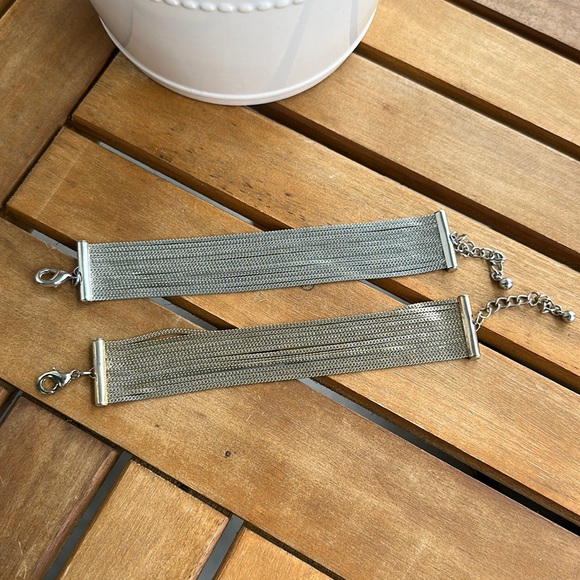 Set of 2 layered chain bracelets (one silver, one gold) ✨ - Picture 4 of 6